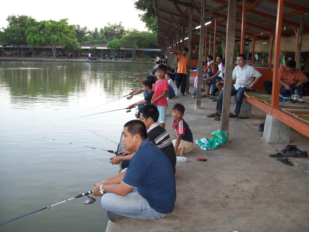 Ingin Bisnis Kolam Pemancingan? Ini Strateginya 1